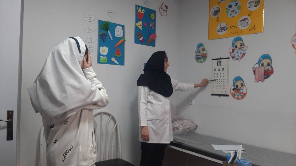 بینایی سنجی دانش اموزان در مدرسه